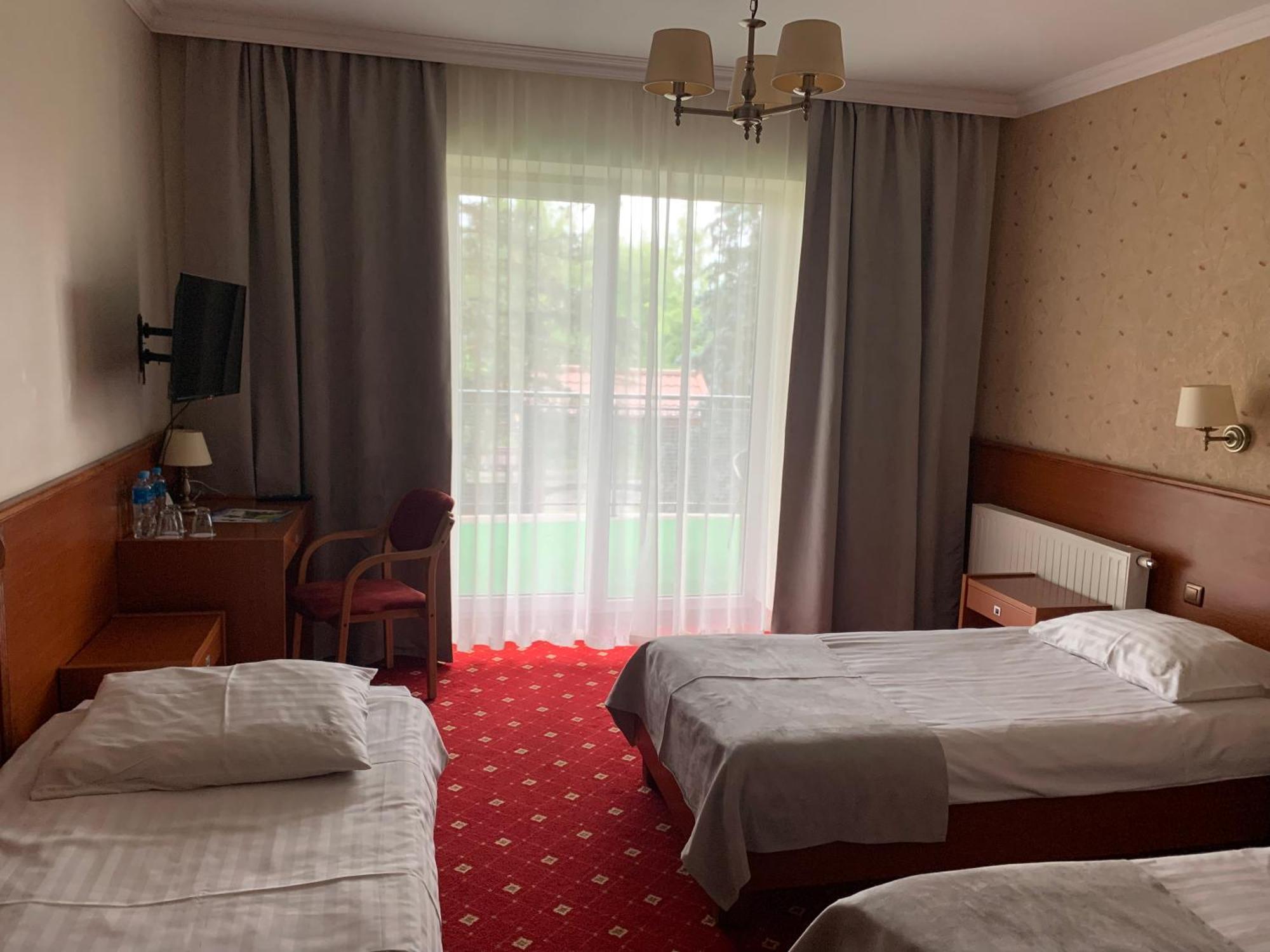 Hotel Albatros Serwy Экстерьер фото